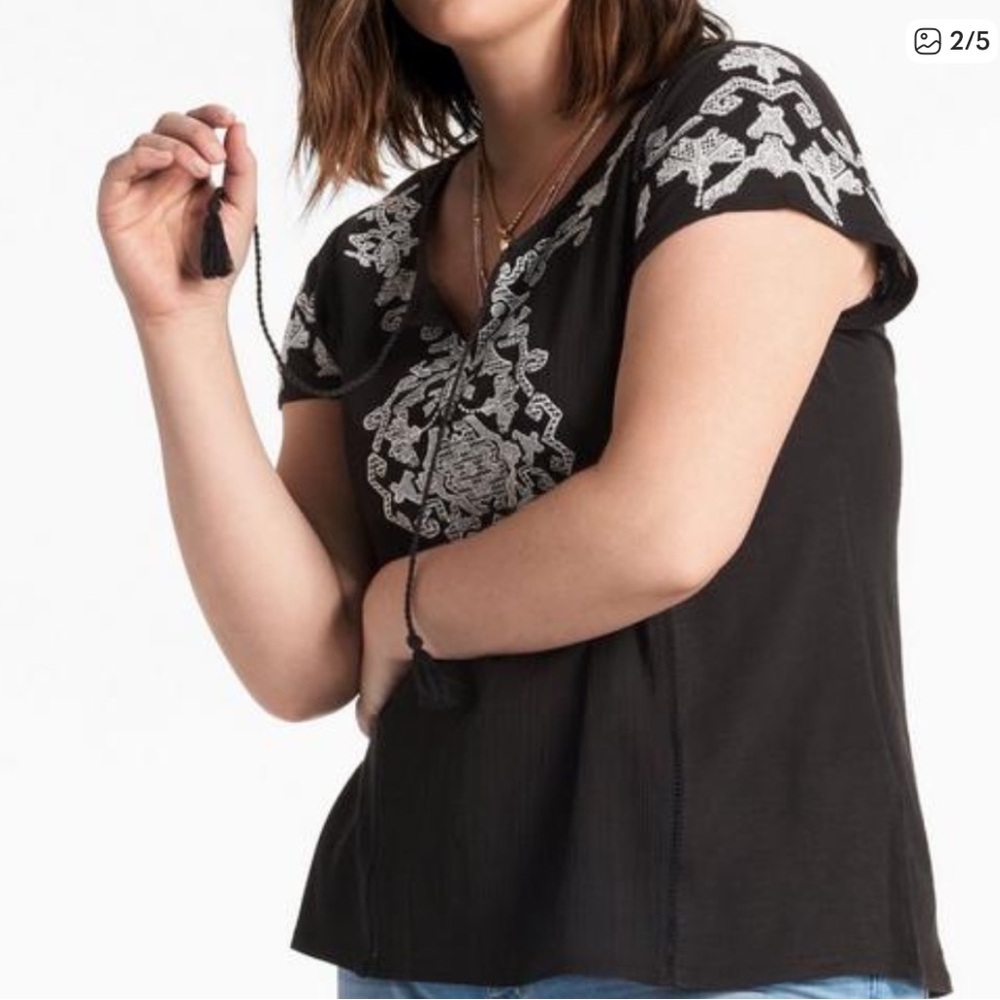 Lucky Brand black short-sleeve peasant top white embroidery tassel neck ties 1X